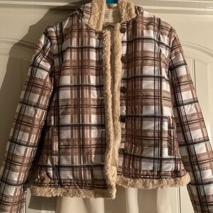 Women’s Slightly Quilted, Soft faux fur lined Jacket with hood size M. No flaws